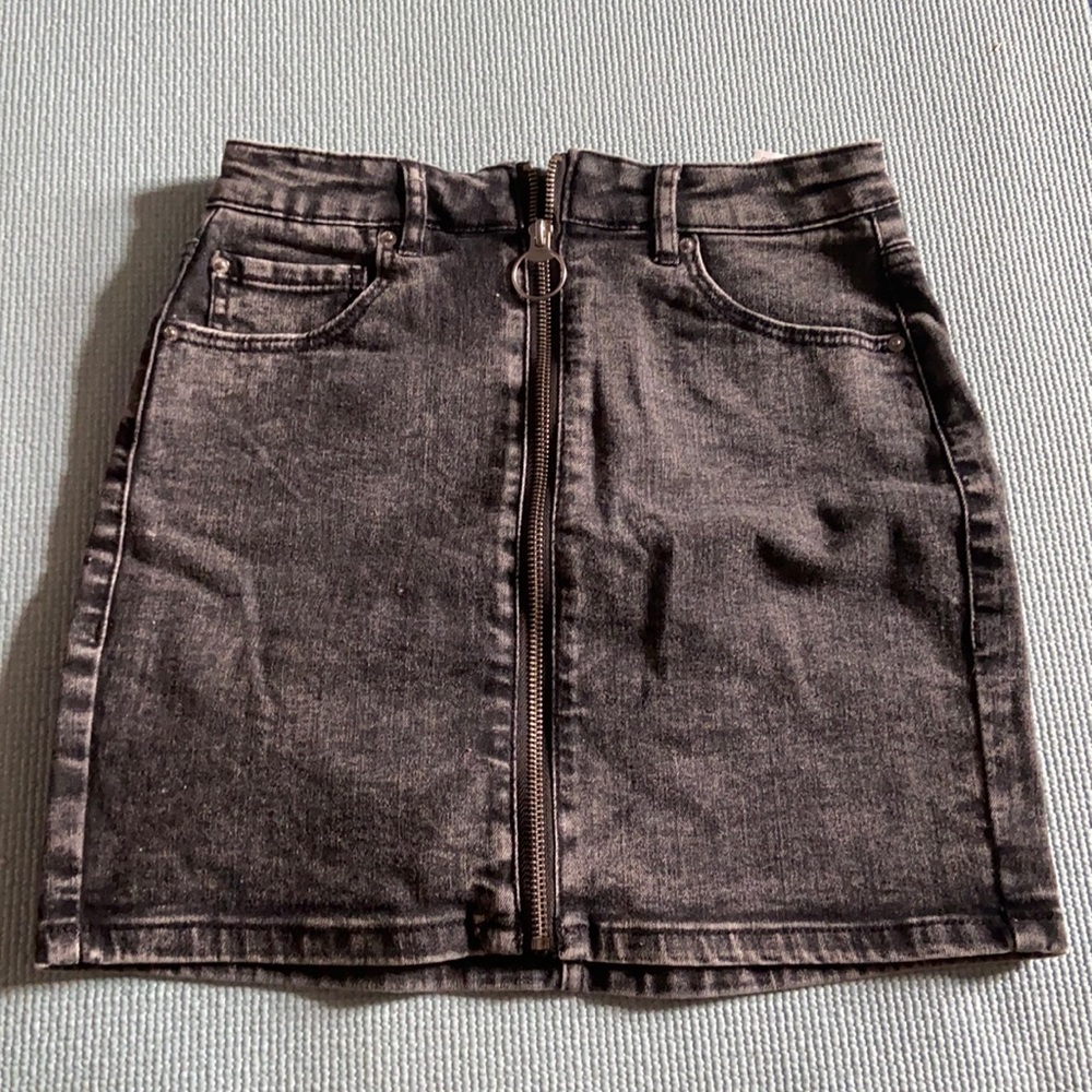 Mini skirt from garage  cute zipper down the mid